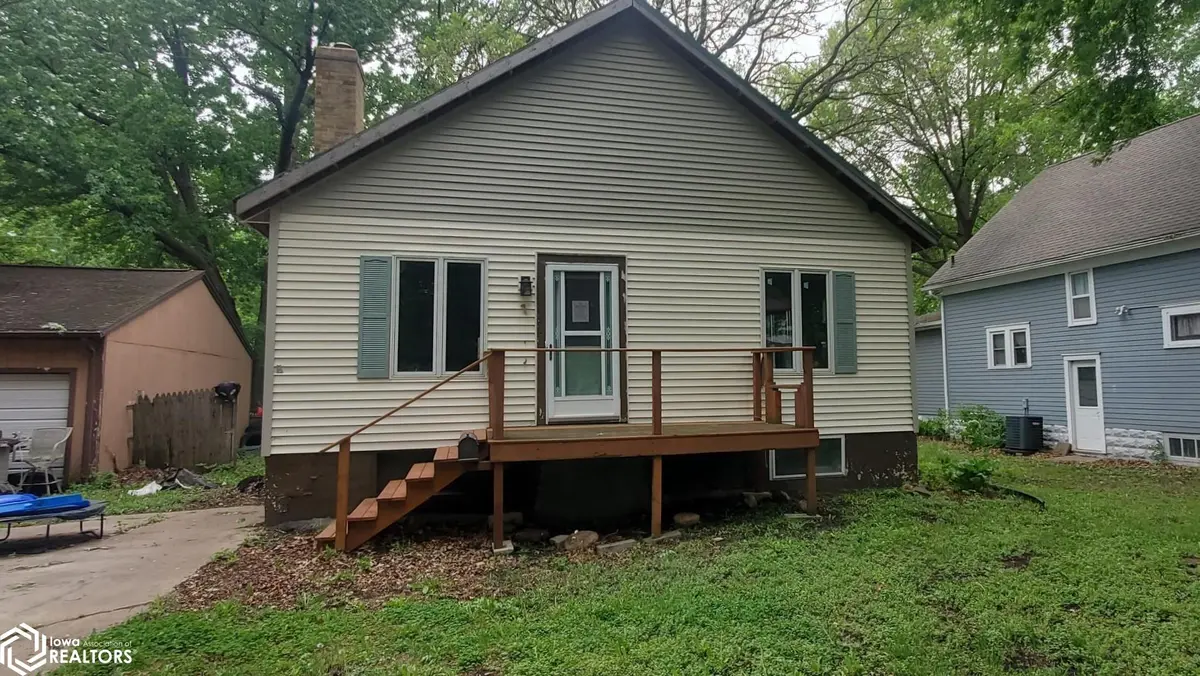 733 Richmond ST, Rockwell City, IA 50579