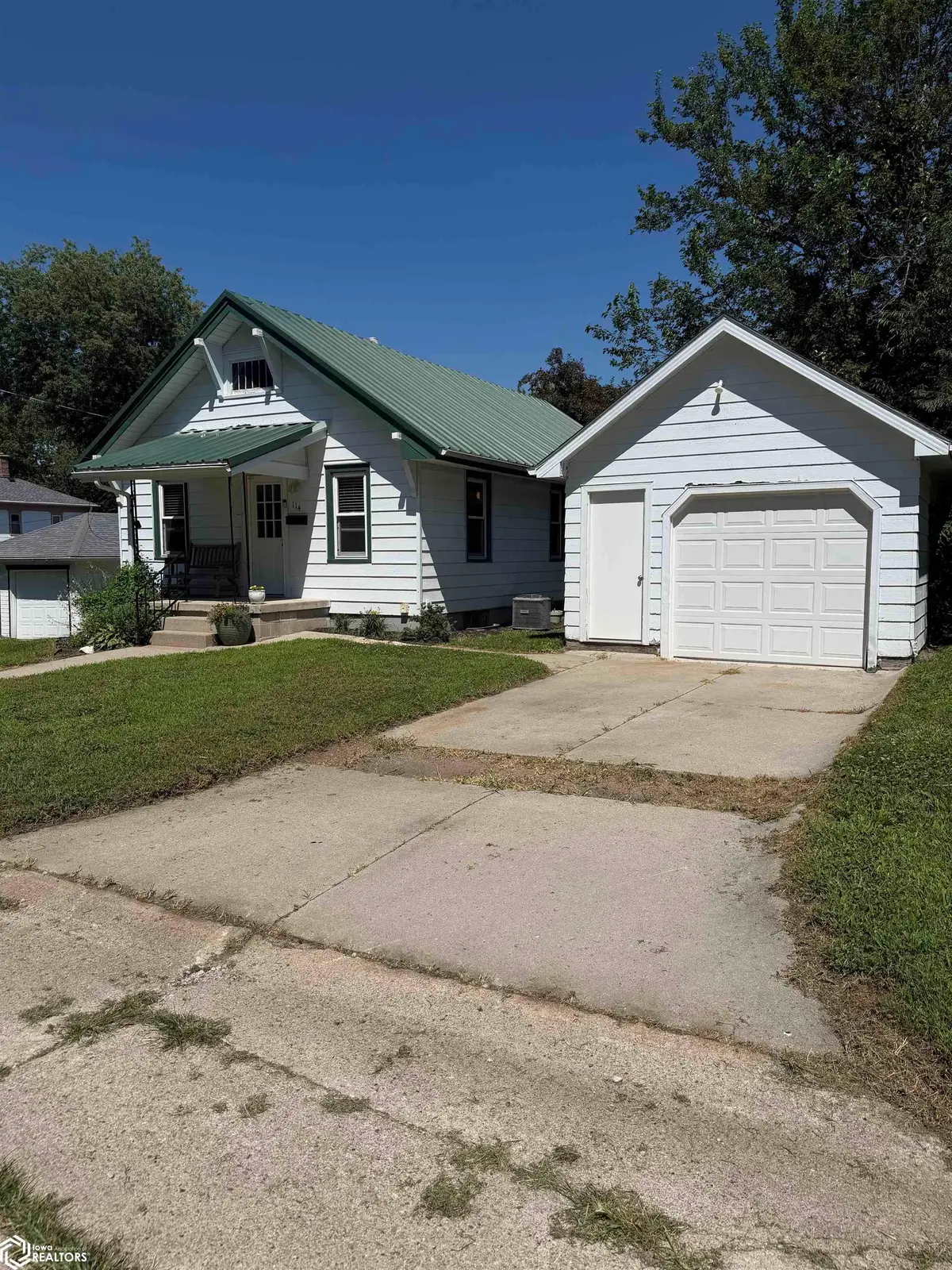 114 S 19Th ST, Clarinda, IA 51632