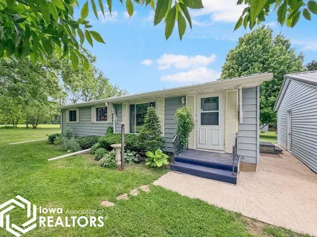 2024 Violet AVE, Aredale, IA 50605