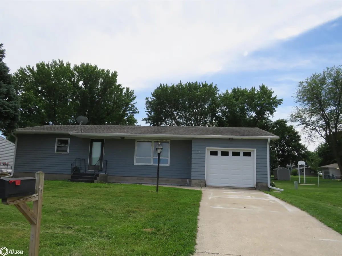 13 4th Avenue SE, Pocahontas, IA 50574