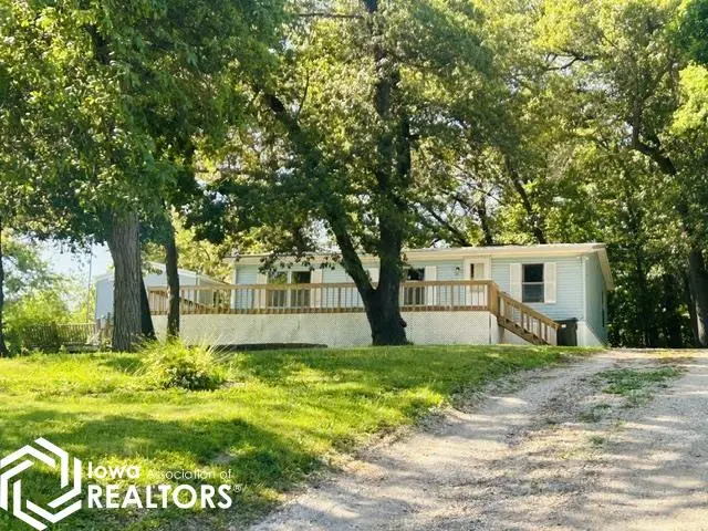 187 Horseshoe DR, Montezuma, IA 50171