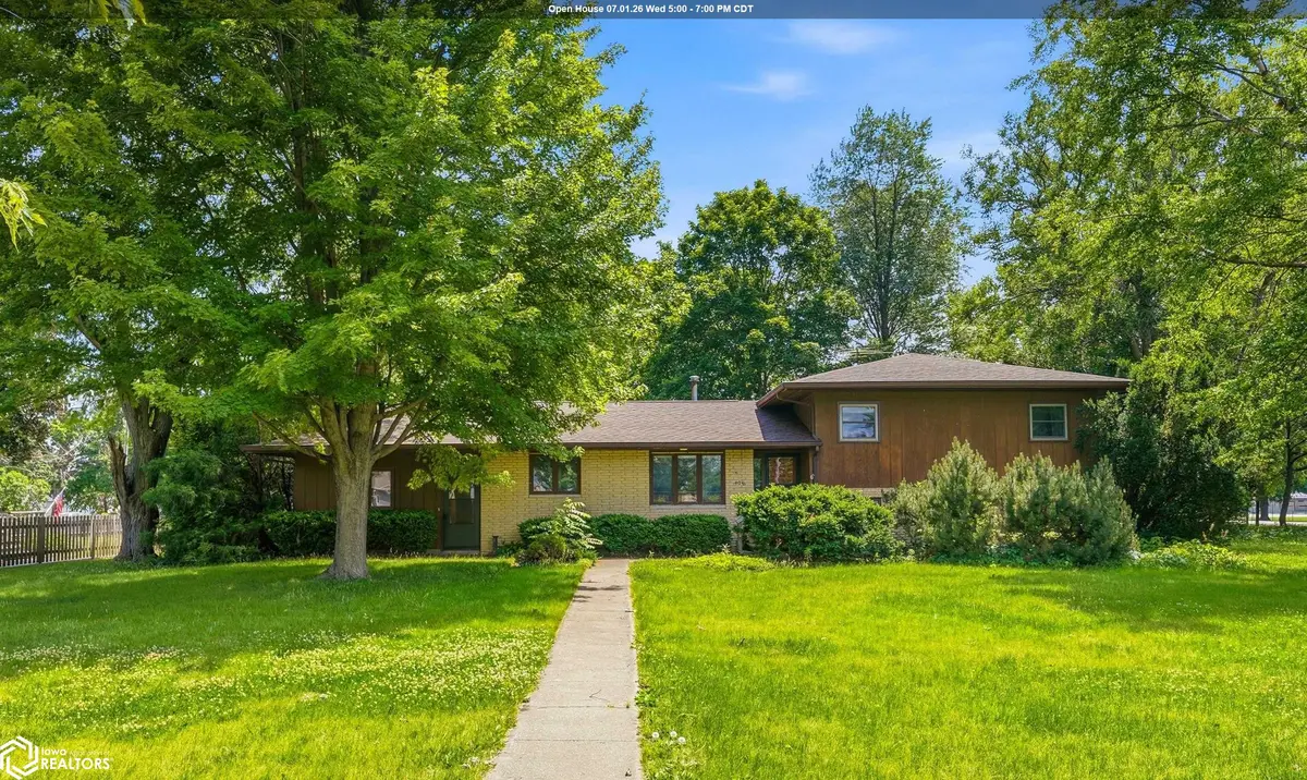 406 E Lafayette AVE, Keota, IA 52248