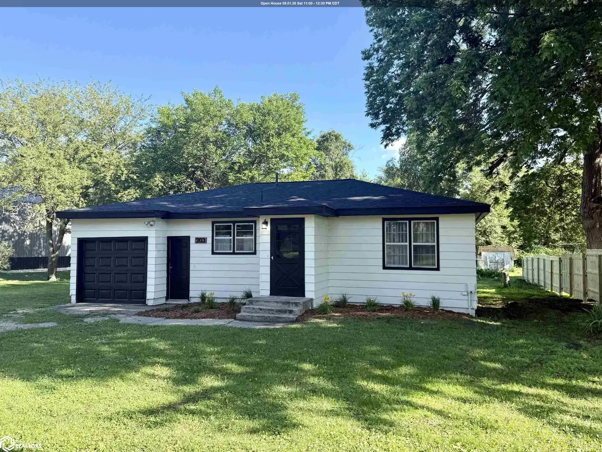 203 E Perry ST, Jefferson, IA 50129