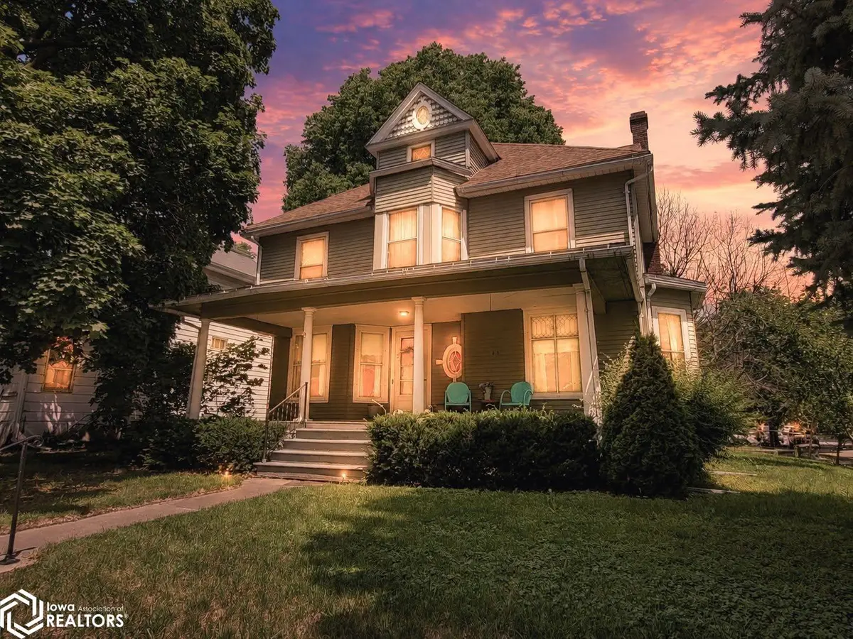 815 A AVE, Oskaloosa, IA 52577