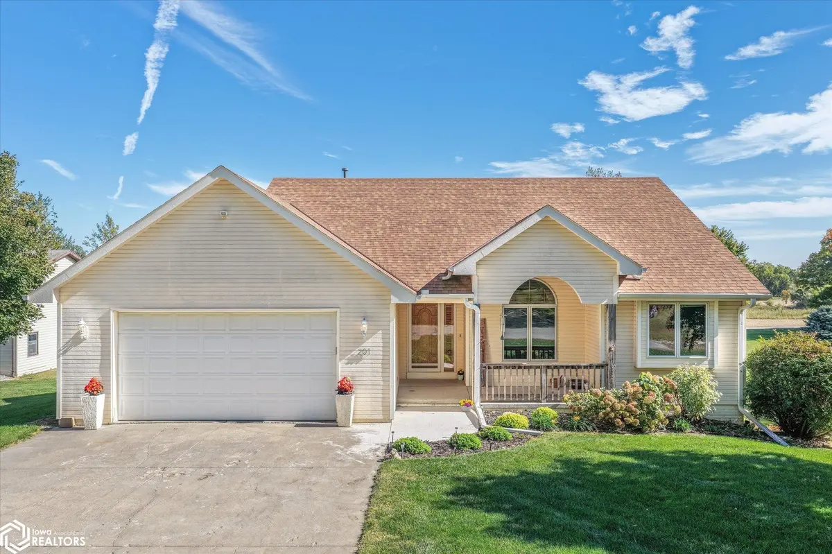 201 Plateau ST, Shelby, IA 51570