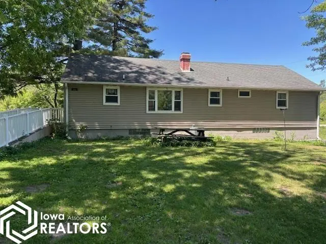 500 S 8th ST, Oquawka, IL 61418