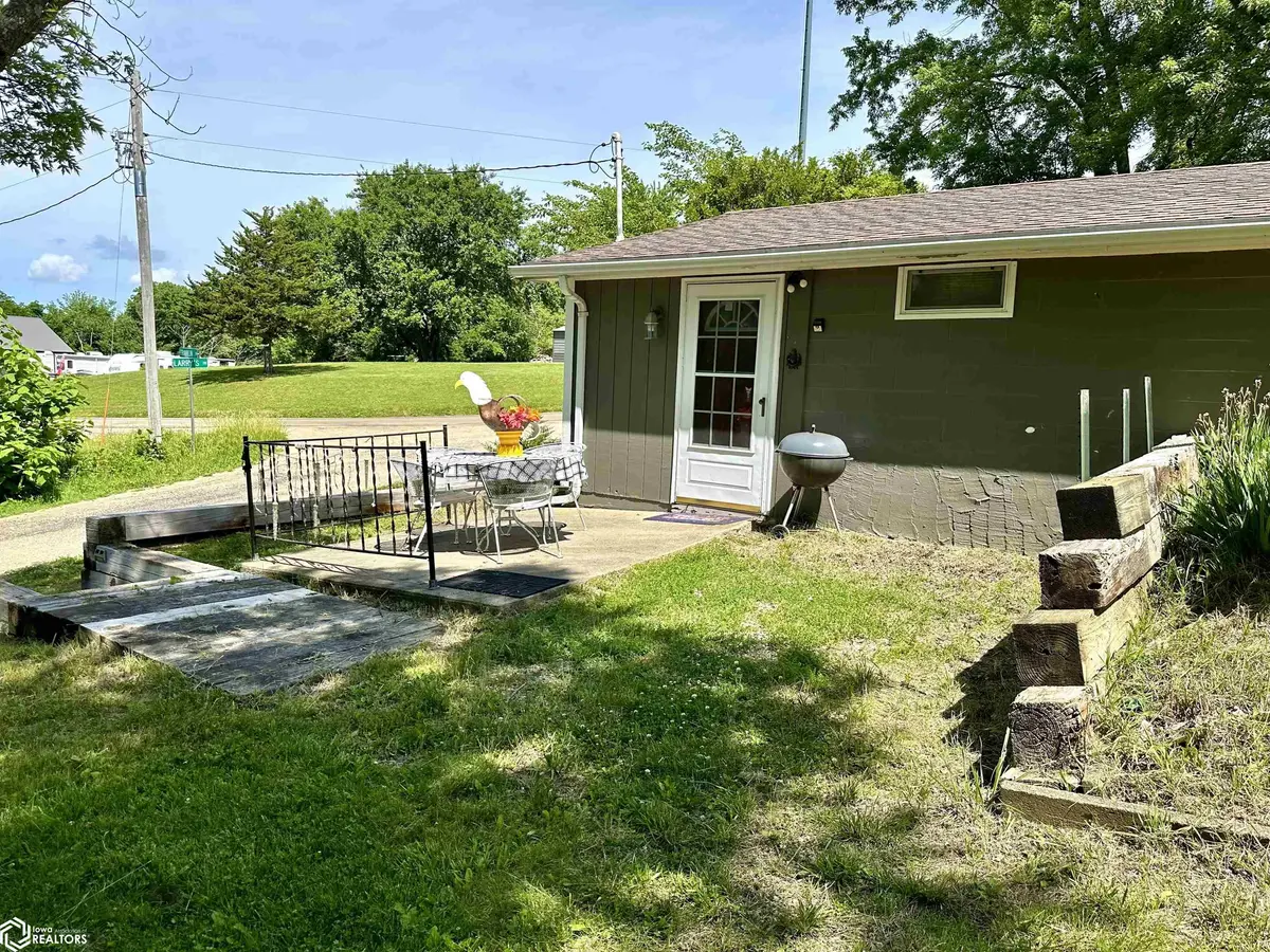 2085 Larrys DR #2085,2084,2083,2082, Brooklyn, IA 52211