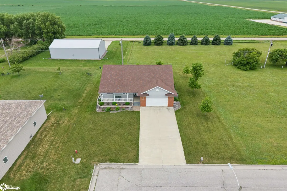 104 15TH AVE, Clarion, IA 50525