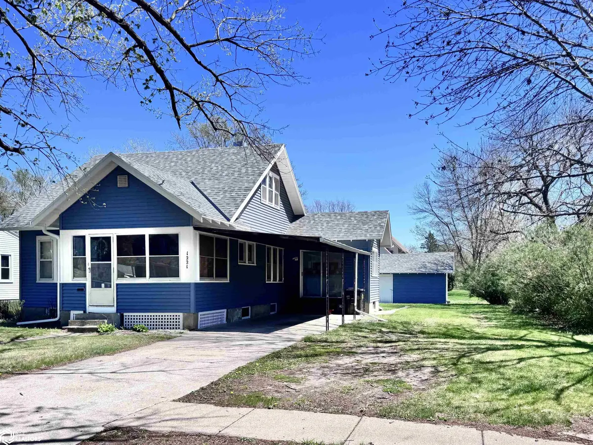 1221 12Th ST, Onawa, IA 51040