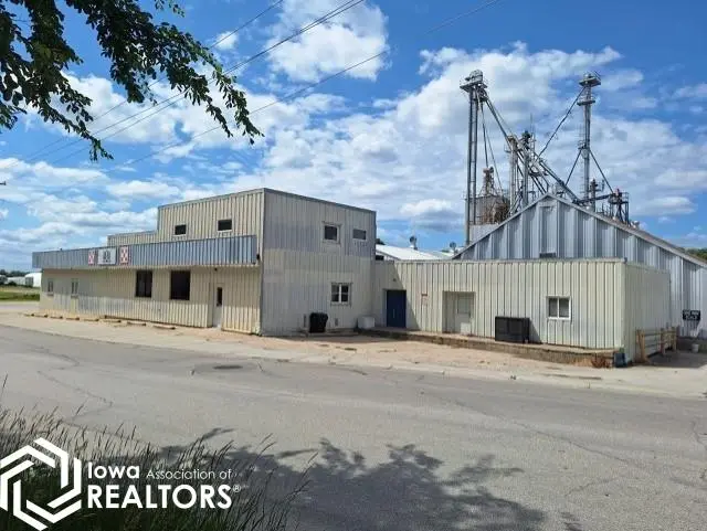 620 W 3Rd ST, Carroll, IA 51401