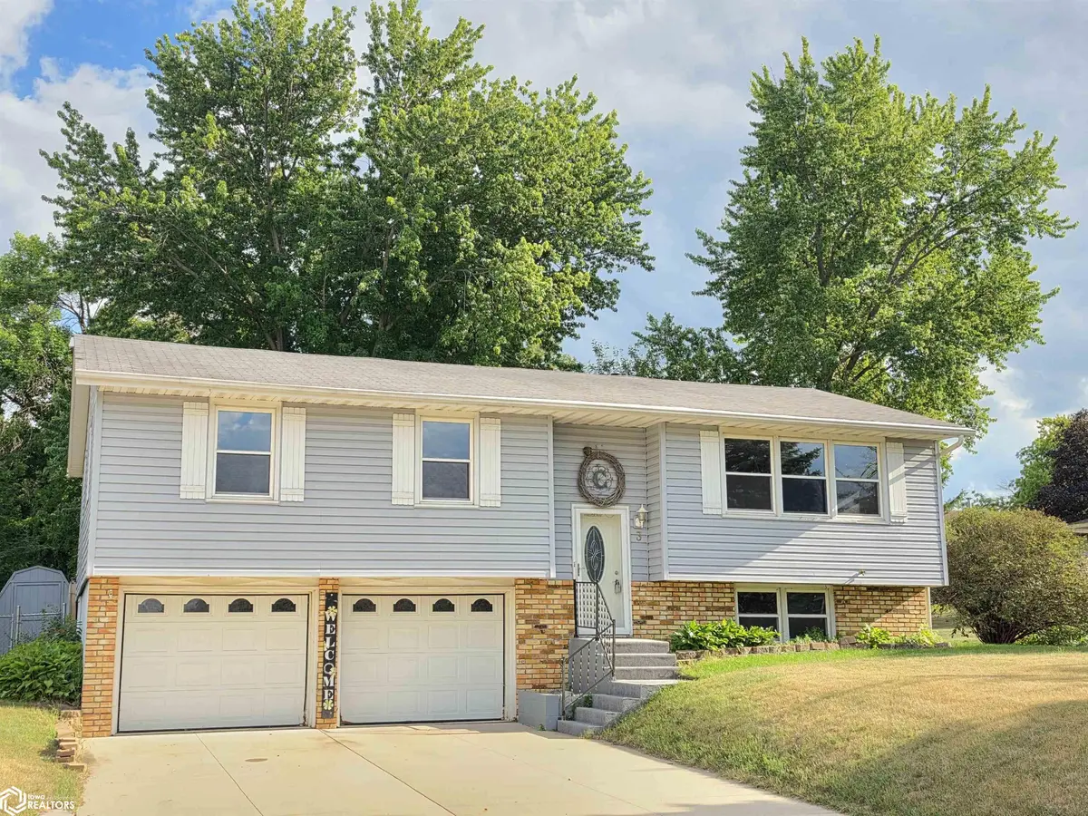 3 Mississippi CIR, Mason City, IA 50401