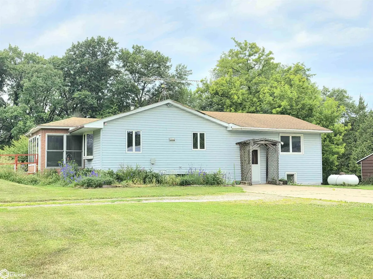 1159 Rock Grove DR, Nora Springs, IA 50458