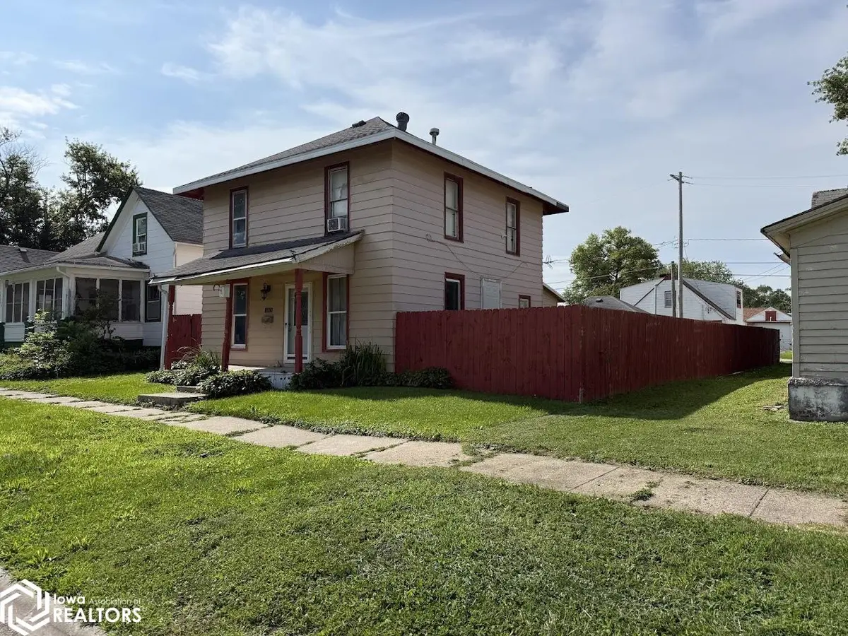 102 E Prospect ST, Red Oak, IA 51566