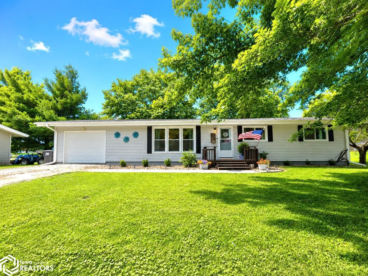 715 Maple ST, Murray, IA 50174