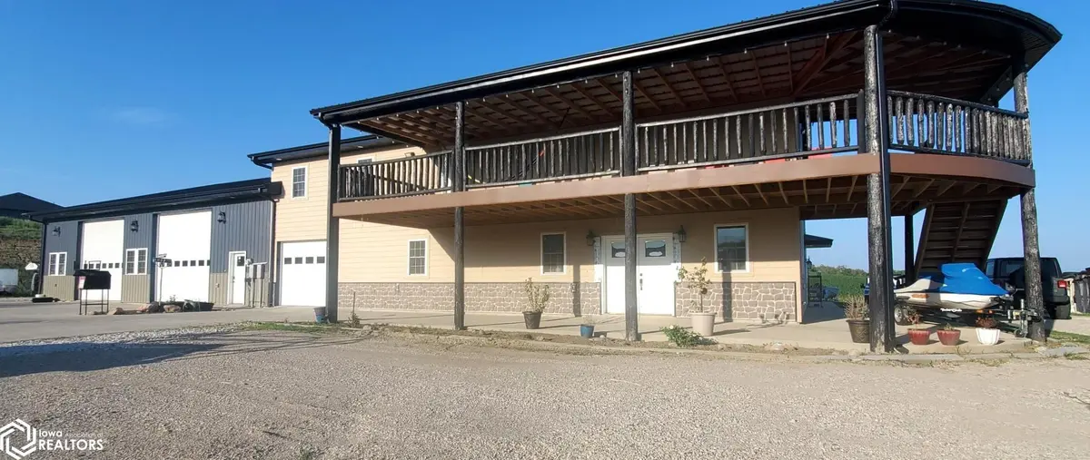 2292 Yellowsmoke RD, Denison, IA 51442