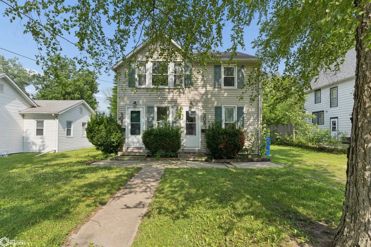 308 S 12th ST, Clear Lake, IA 50428