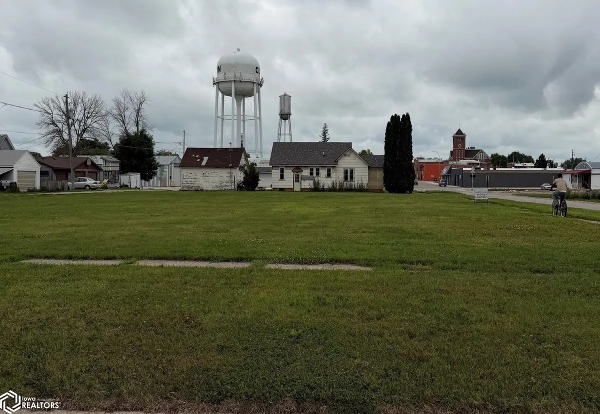 410 S Main ST, Clarion, IA 50525