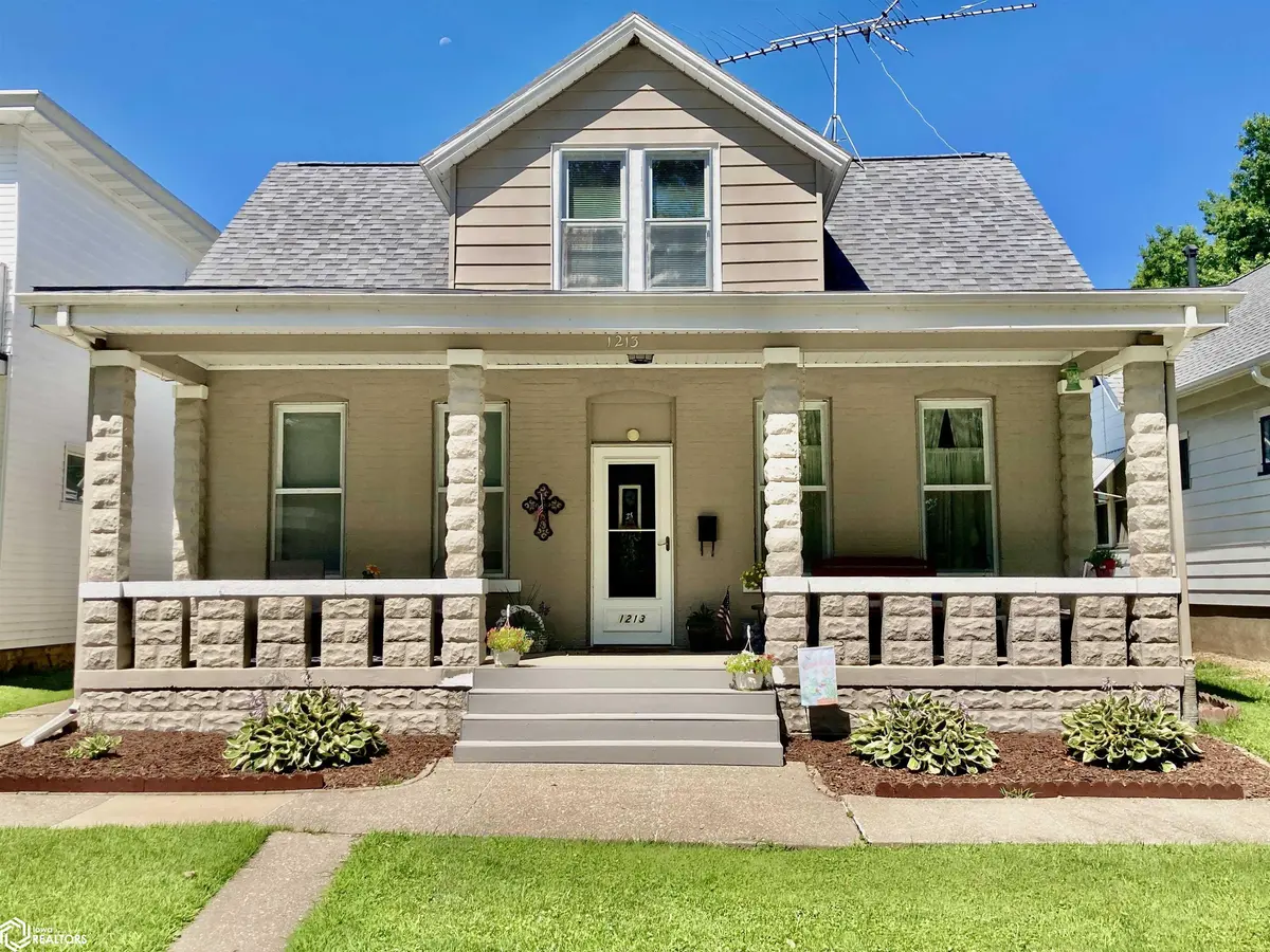 1213 N 6Th ST, Burlington, IA 52601
