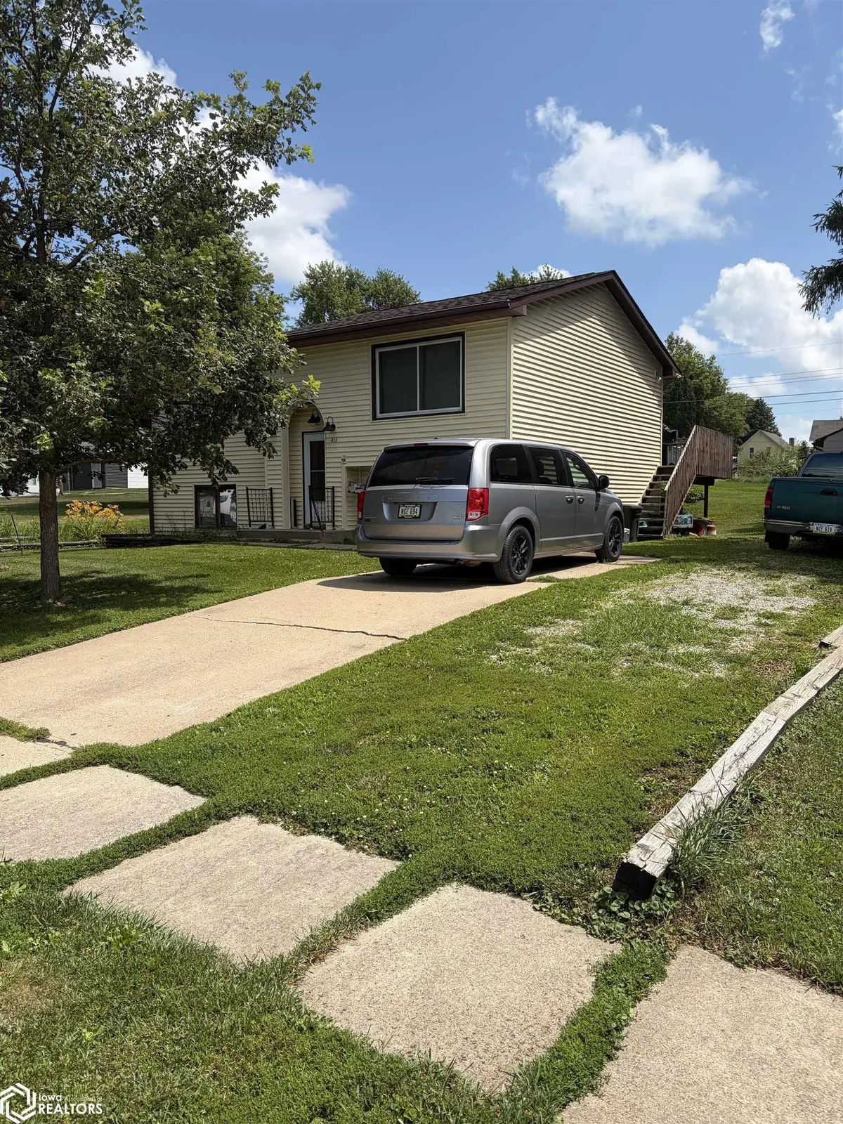 416 Spring ST, Grinnell, IA 50112