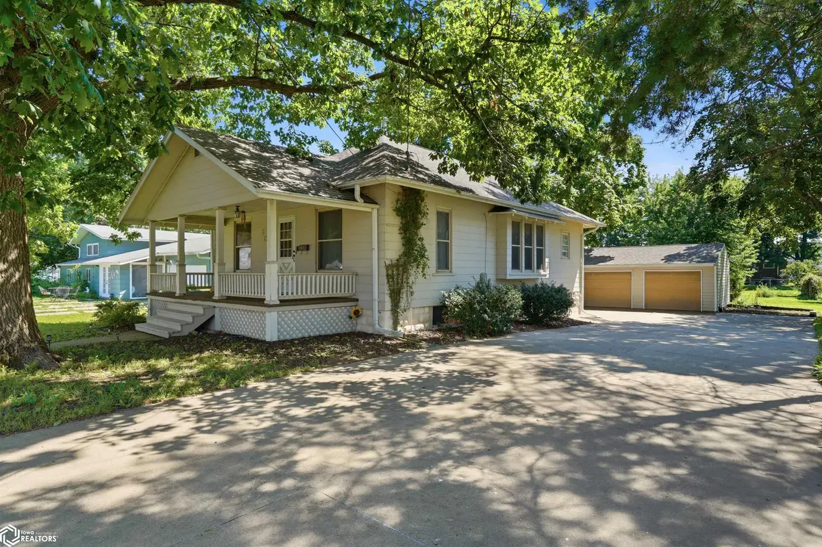 305 S Cottonwood St., New London, IA 52645