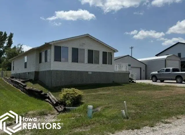 88 Arrowhead RD, Melrose, IA 52569-0000
