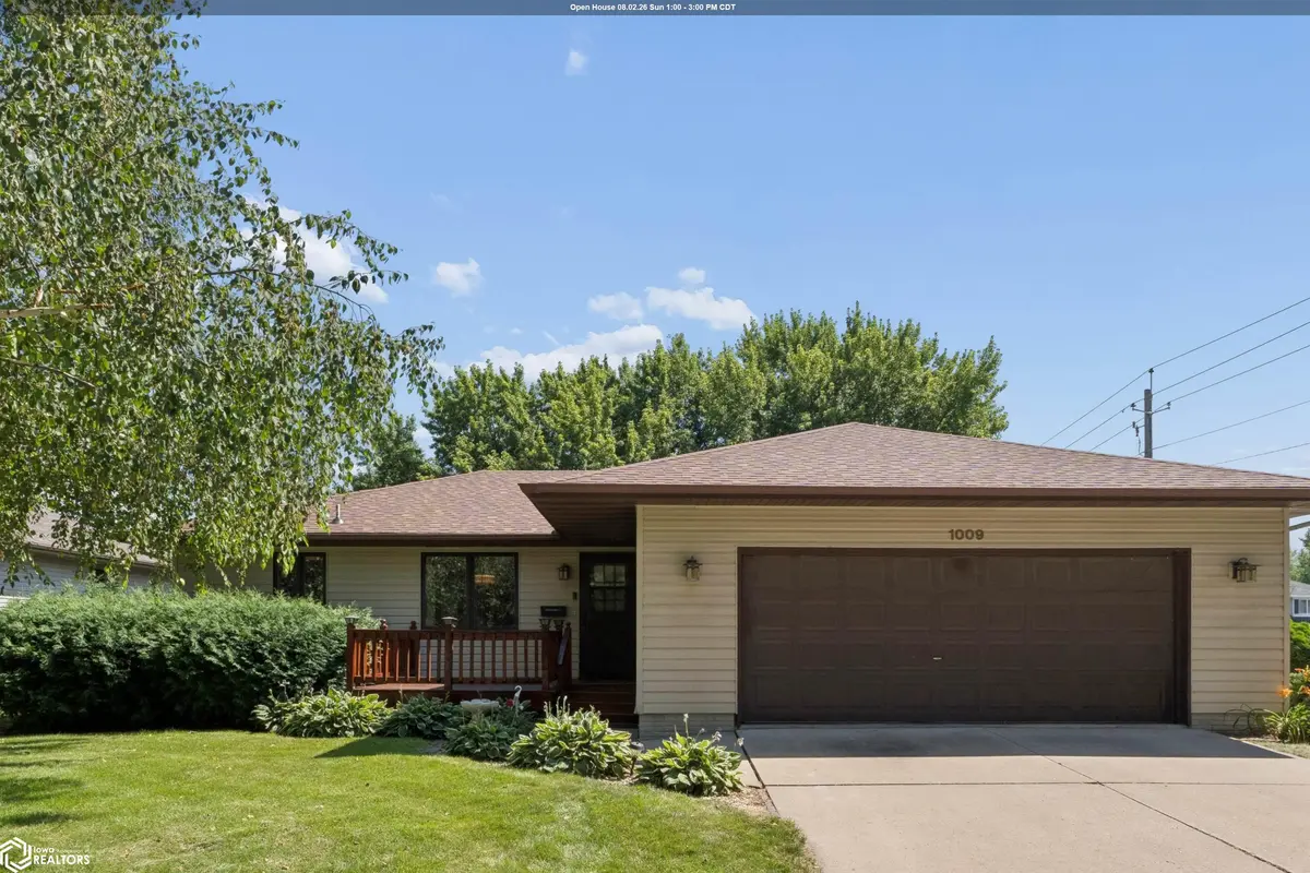1009 15th ST, Mason City, IA 50401