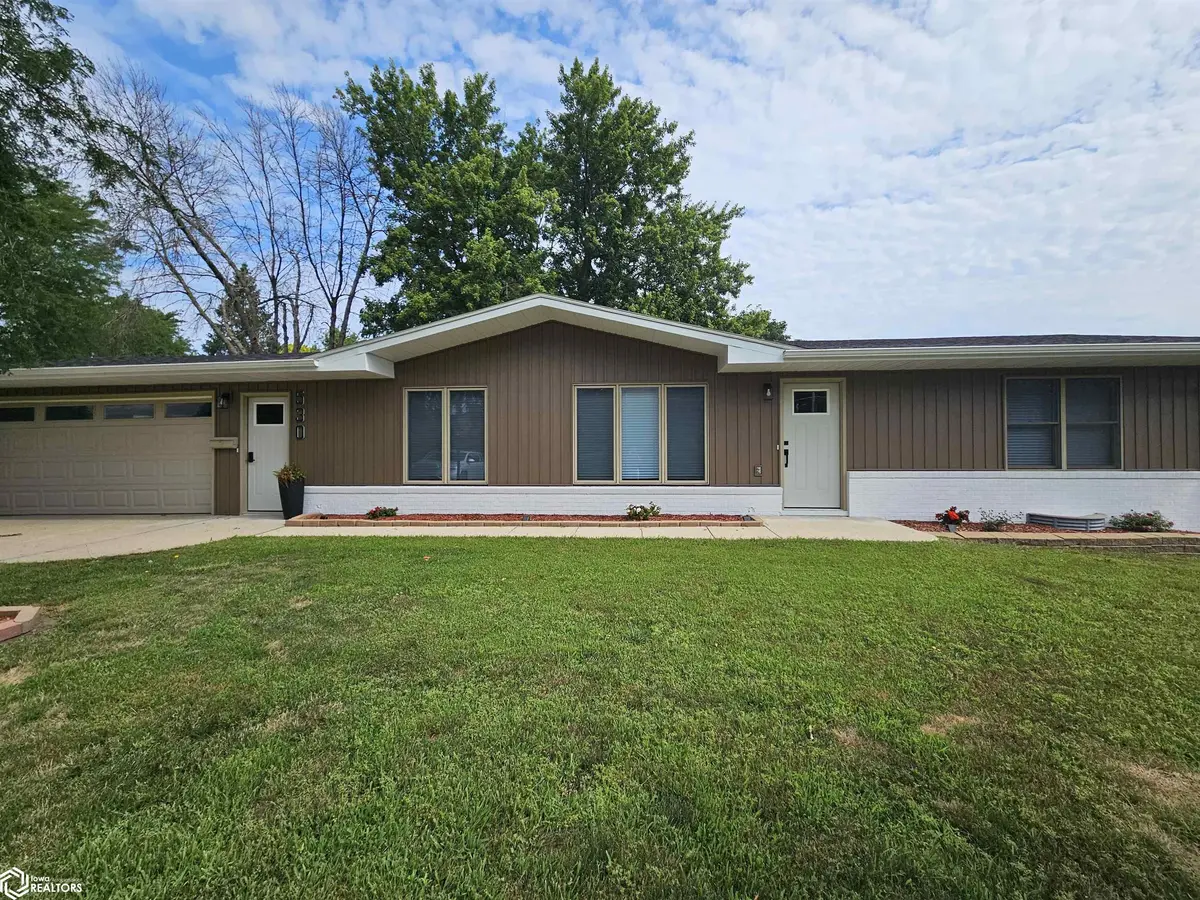 530 W 18Th ST, Carroll, IA 51401