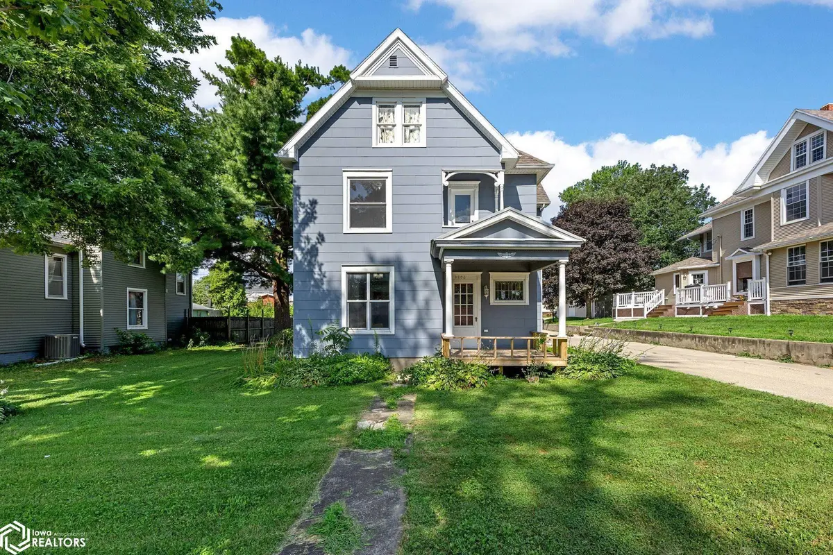 1806 8th AVE, Belle Plaine, IA 52208