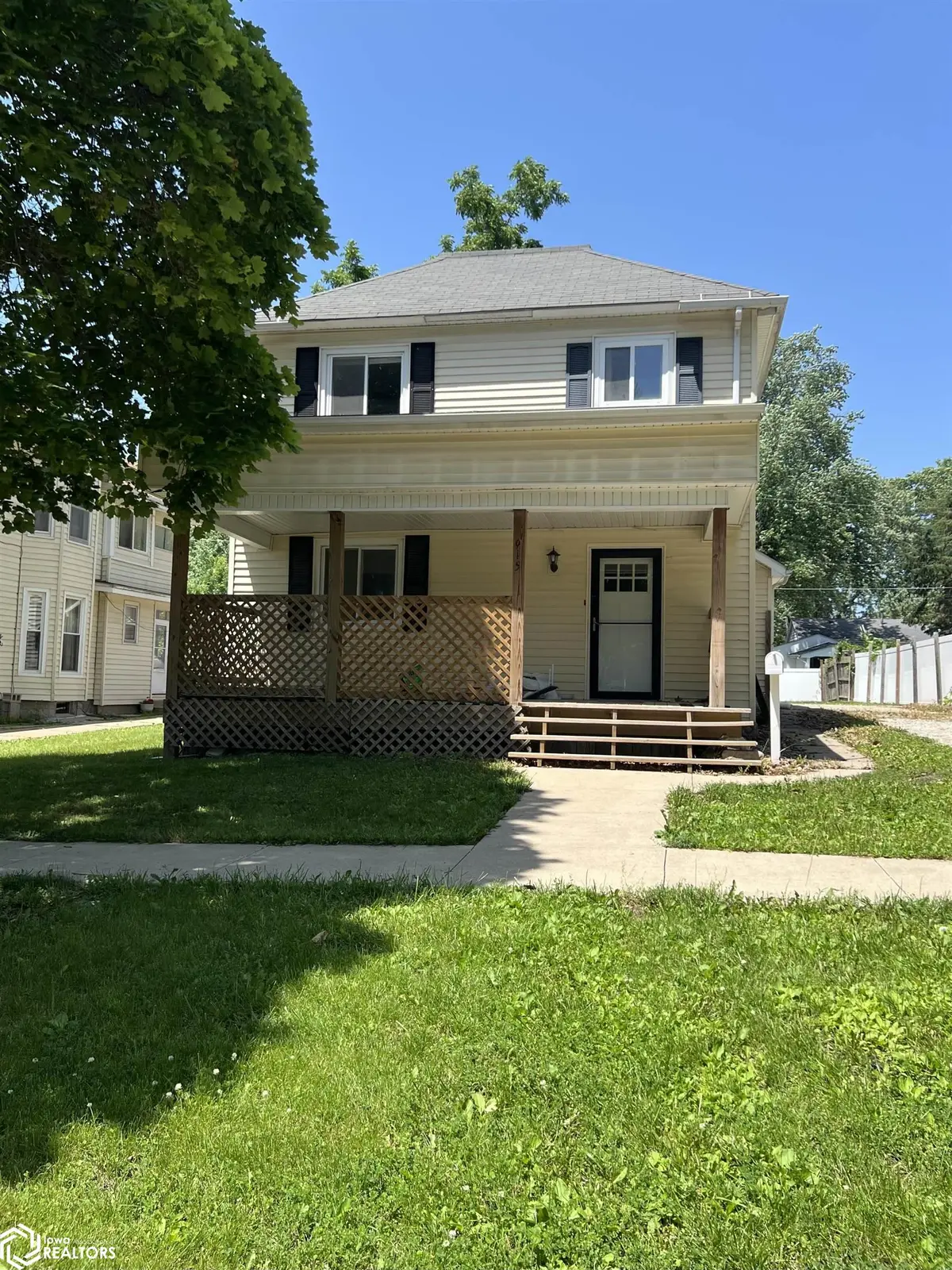 915 W Montgomery ST, Creston, IA 50801
