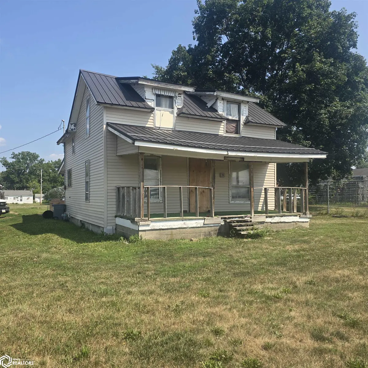 818 N I ST, Oskaloosa, IA 52577