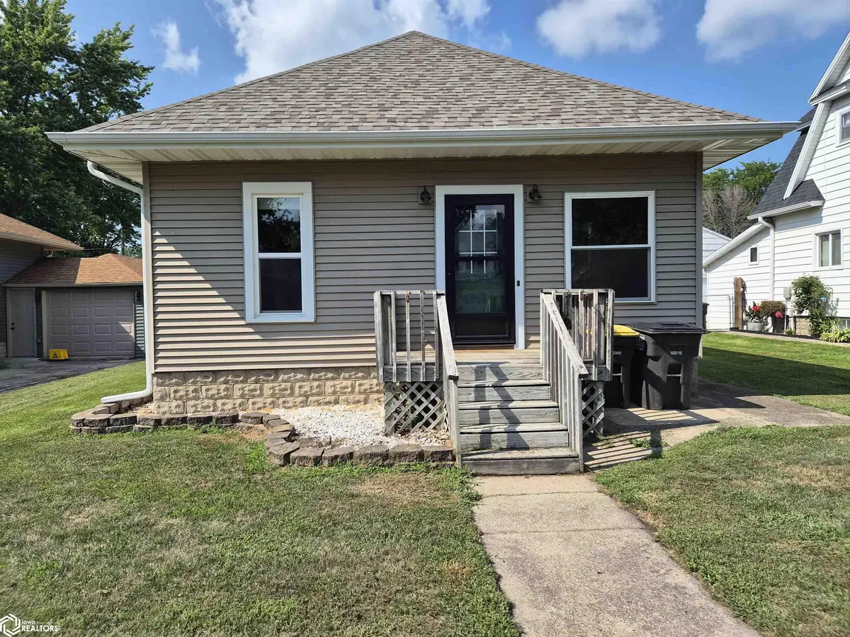 719 SW 1St ST, Eagle Grove, IA 50533