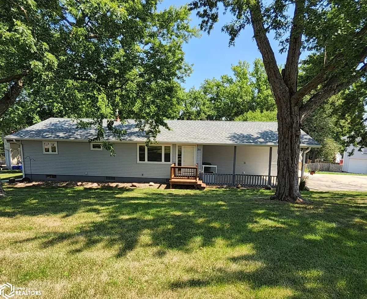 311 E Kearney ST, Avoca, IA 51521