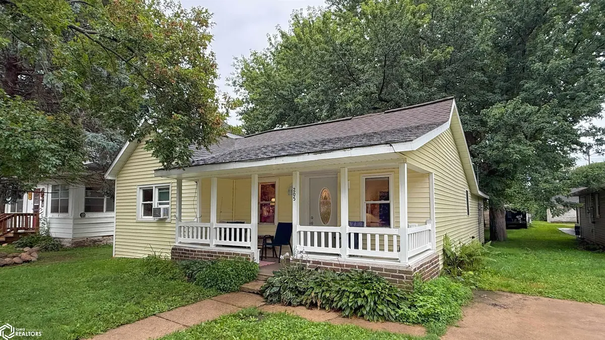 205 S 4th ST, Greene, IA 50636