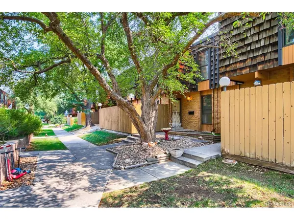 6416 Welch, Arvada, CO 80004