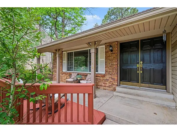 6680 S Locust, Centennial, CO 80111