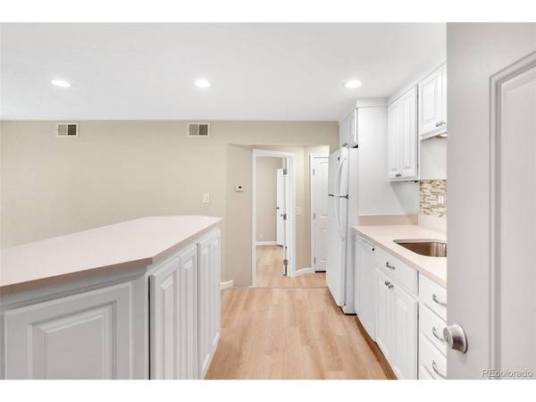 12043 W Cross #204, Littleton, CO 80127