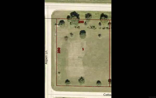 2985 Cottonwood PL #Lot #1, Charles City, IA 50616