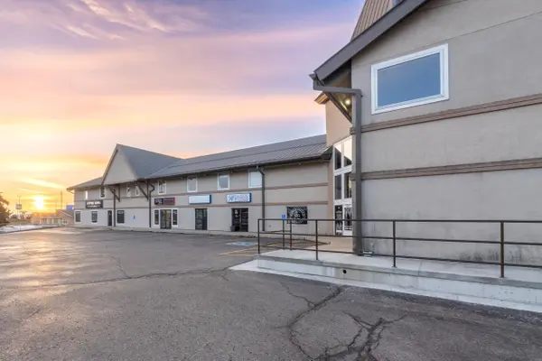 4807 University AVE #001, Cedar Falls, IA 50613