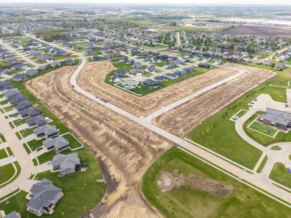 Lot 14 Ashworth DR, Cedar Falls, IA 50613