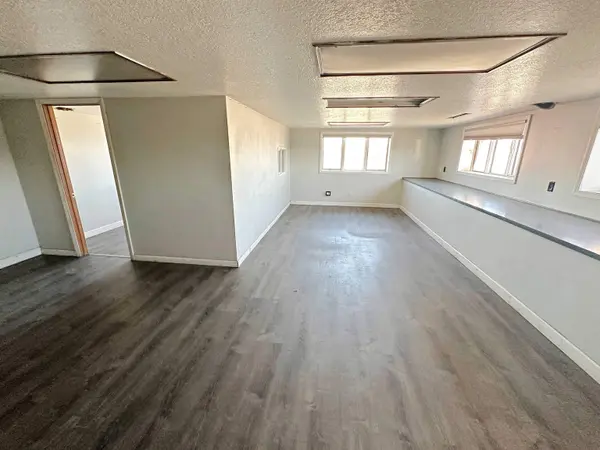 170 W 18th ST, Waterloo, IA 50702