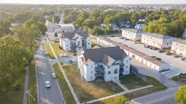 611-619 Johnson AVE, Waterloo, IA 50702