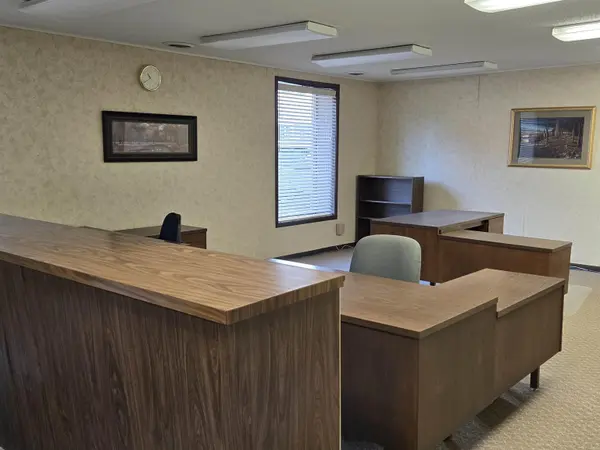 120 W Mission ST, Strawberry Point, IA 52076