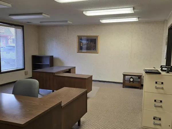 120 W Mission ST, Strawberry Point, IA 52076