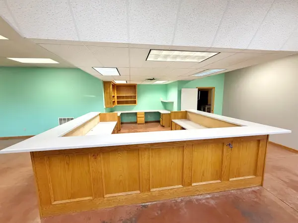 221 SE 5th ST, Cresco, IA 52136