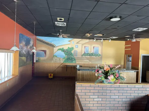 202 W Business Highway 30 HWY, Toledo, IA 52342