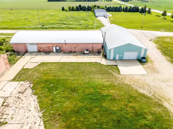 21035 240th ST #Bldg 10-11, Grundy Center, IA 50638