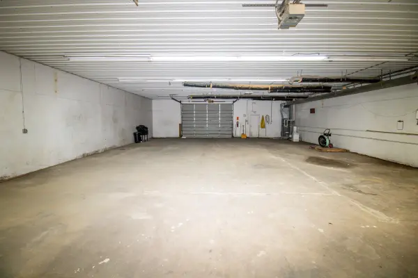 21035 240th ST #Bldg 10-11, Grundy Center, IA 50638