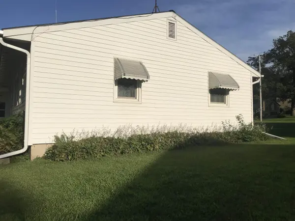 208 E Main ST, Riceville, IA 50466