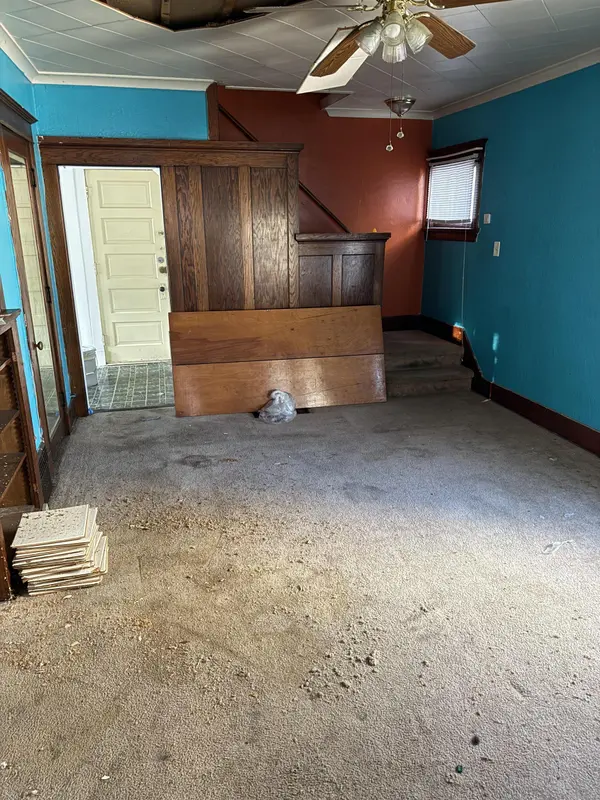 120 Conger St, Waterloo, IA 50703