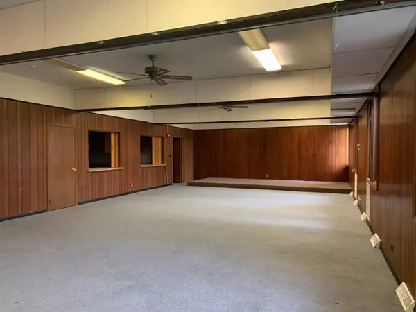 234 S Hackett RD, Waterloo, IA 50701